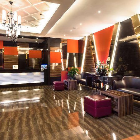 Best Western Senayan Джакарта Экстерьер фото