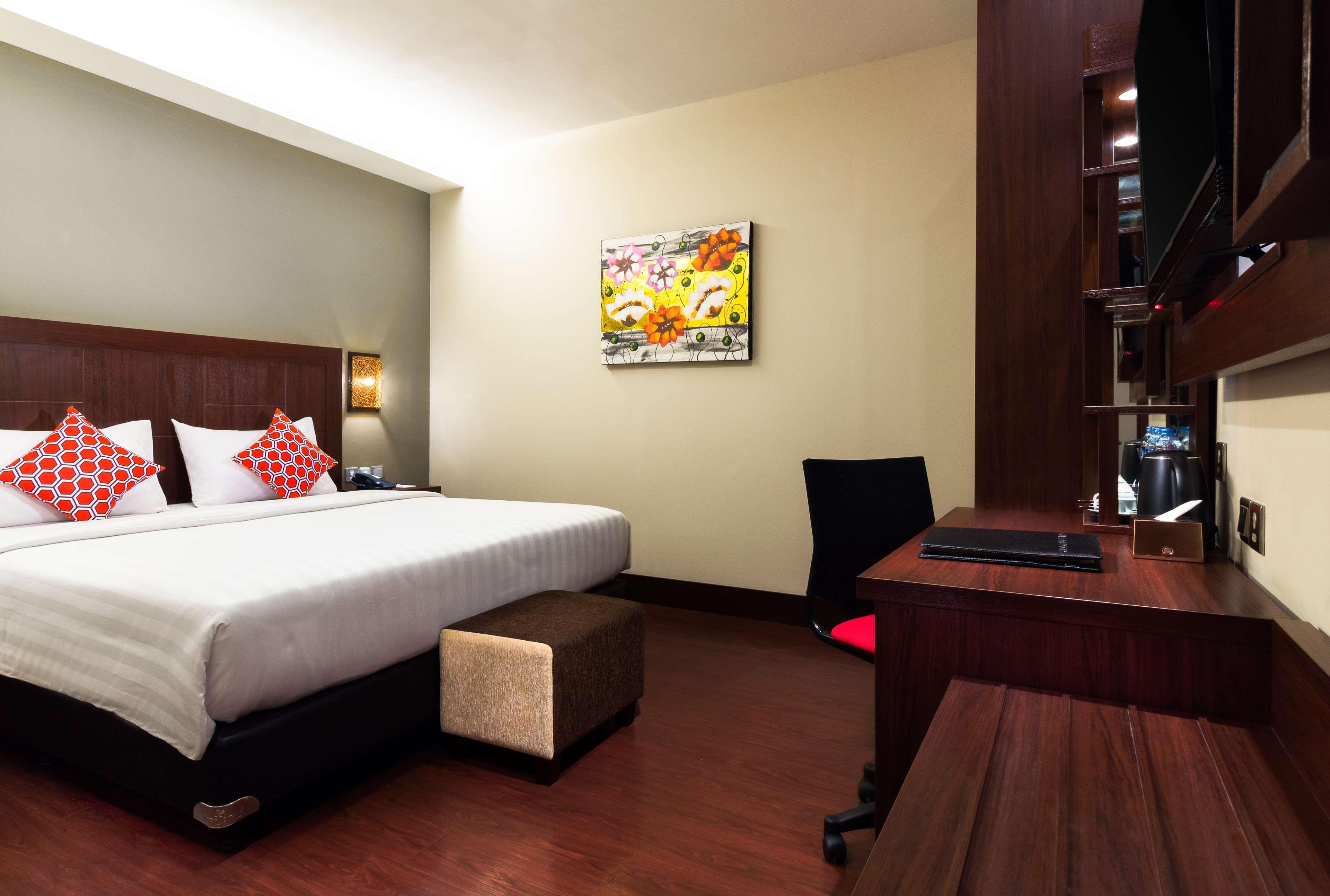 Best Western Senayan Джакарта Экстерьер фото