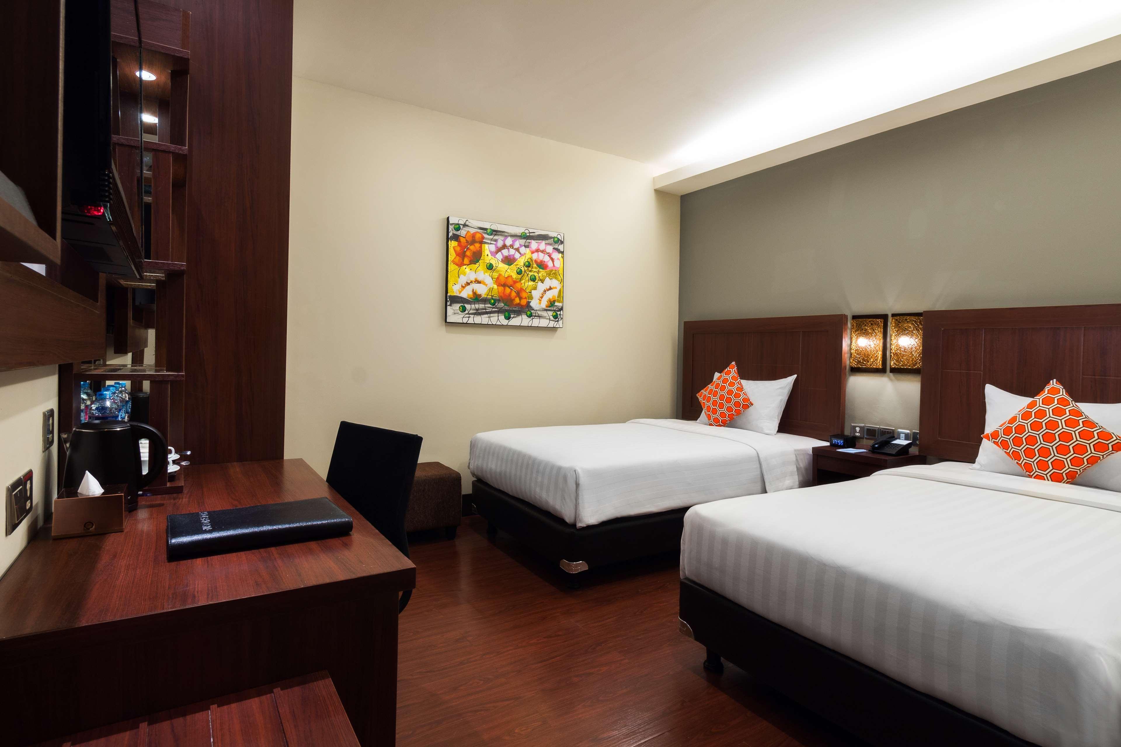 Best Western Senayan Джакарта Экстерьер фото
