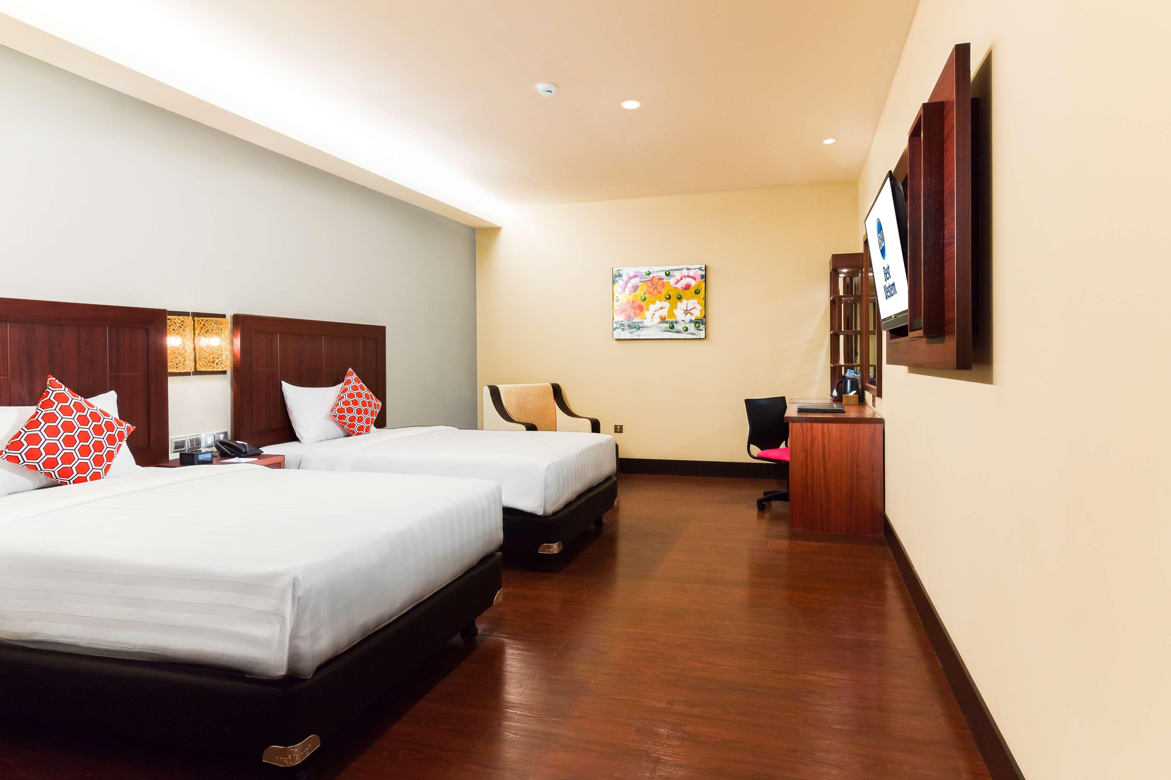 Best Western Senayan Джакарта Экстерьер фото