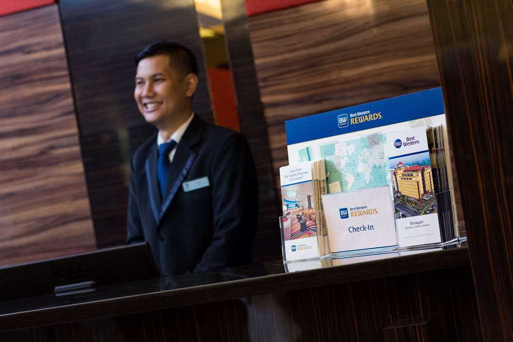 Best Western Senayan Джакарта Интерьер фото